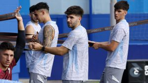 Javi operado con éxito