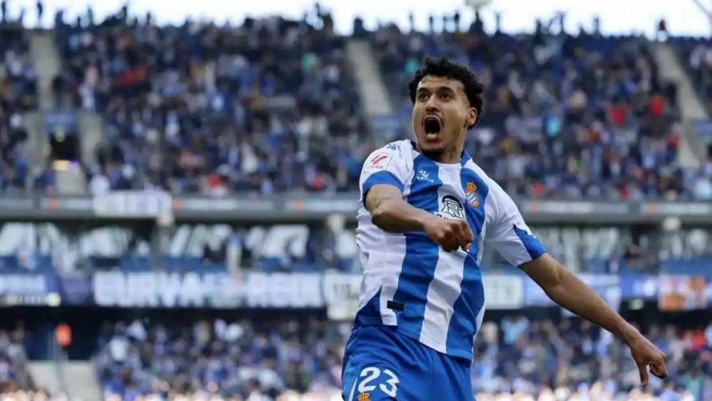 Omar El Hilali celebrando