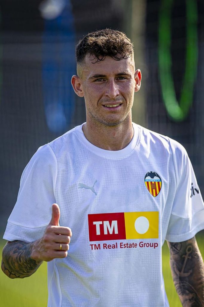 Dani Raba delantero del Valencia CF para Fantasy LaLiga 25/26