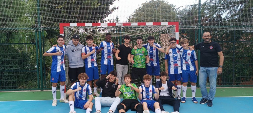 Cadete A Victoria 9-0 en casa frente al Castelldefels